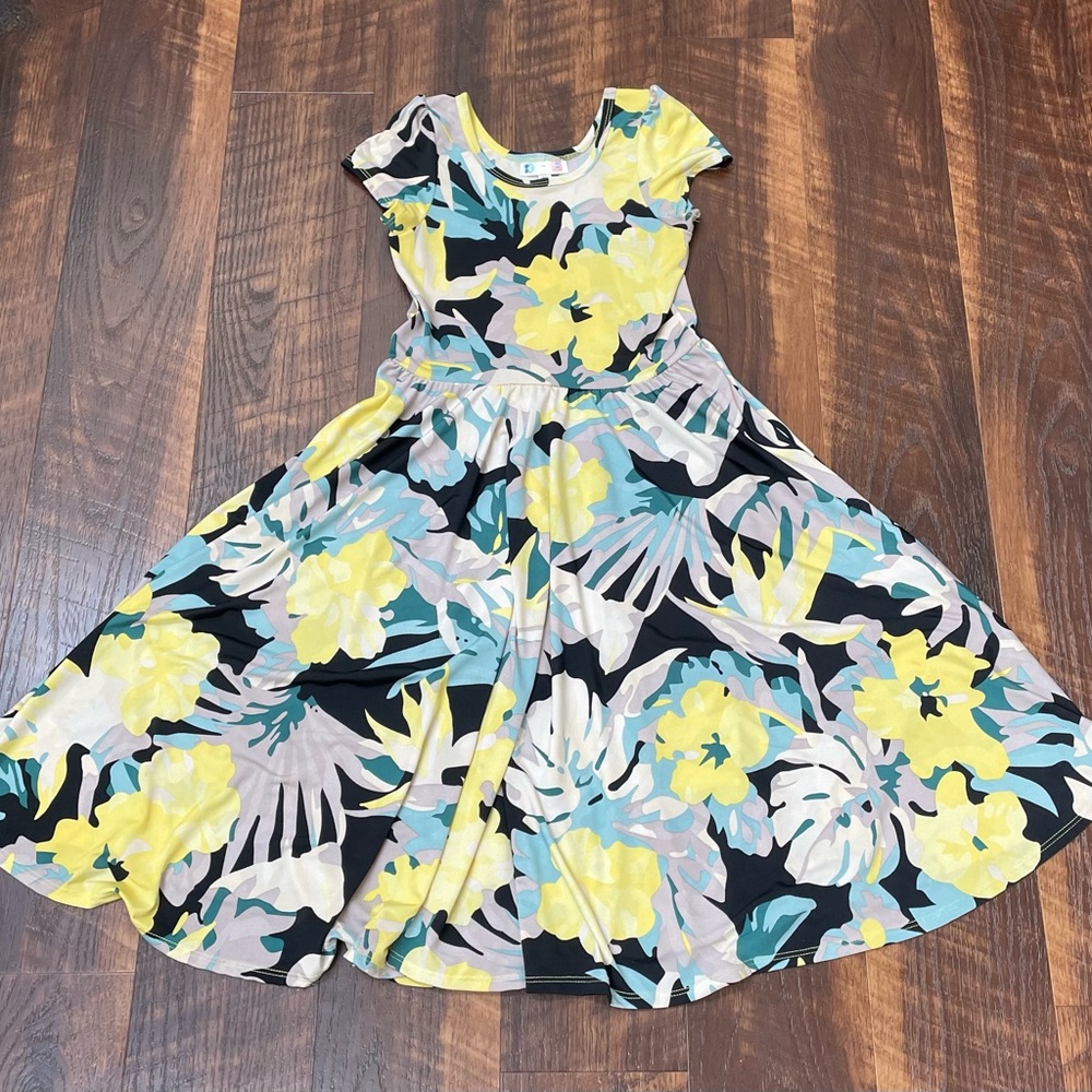 LuLaRoe Dot Dot Smile Dress Size 12/14